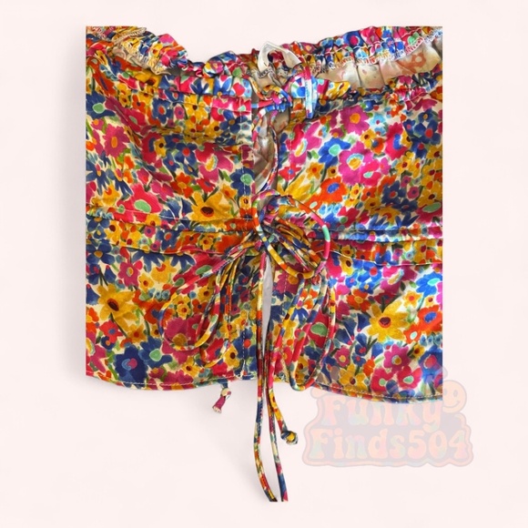 For Love & Lemons Sasha Floral Ruffle Tie Front Crop Top Size L Silk-Blend Satin - Picture 6 of 7